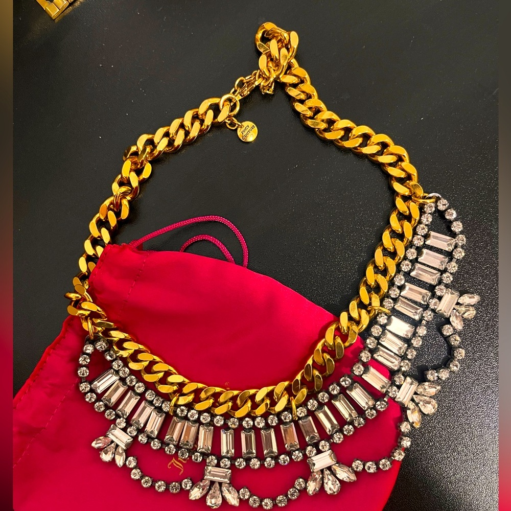 2012 JUICY COUTURE BAGUETTE STATEMENT NECKLACE LIKE NEW